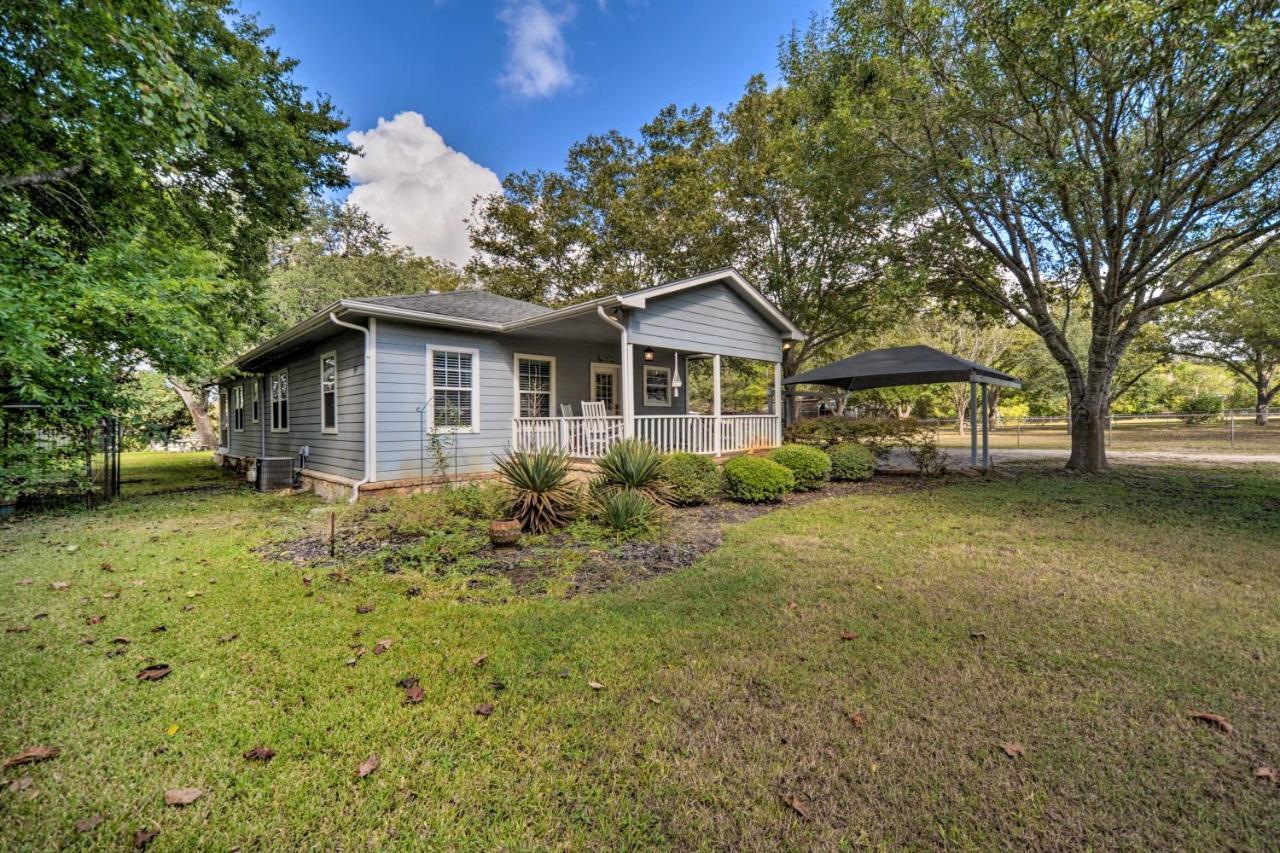 The Petite Lake House In Seguin With Patio! Villa Exterior photo