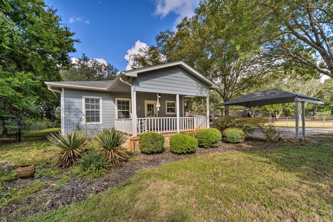 The Petite Lake House In Seguin With Patio! Villa Exterior photo