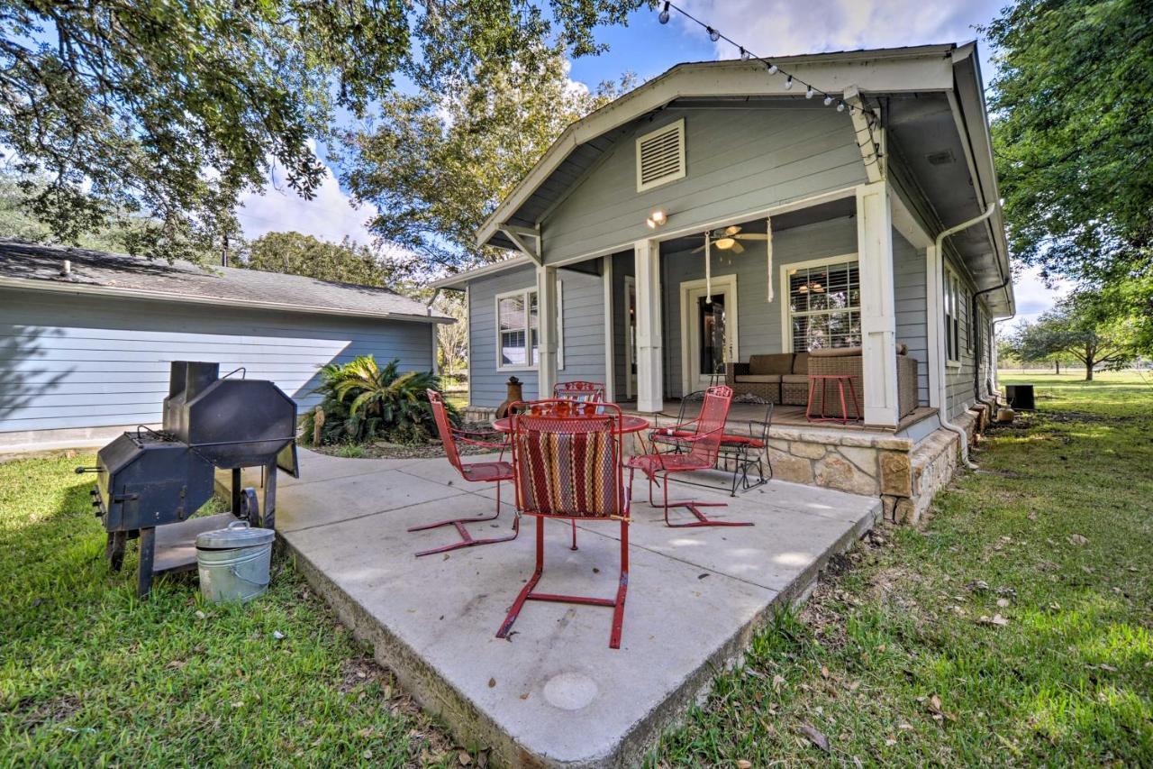 The Petite Lake House In Seguin With Patio! Villa Exterior photo